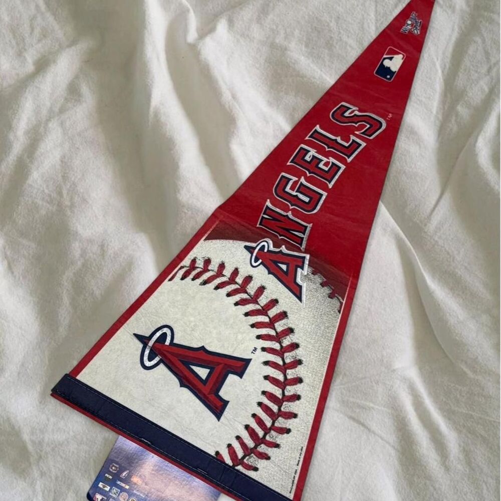 Vintage ‘04 Los Angeles Angels MLB Baseball Pennant